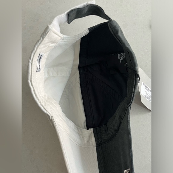Balenciaga 50/50 Black and White Baseball Cap - Picture 5 of 8